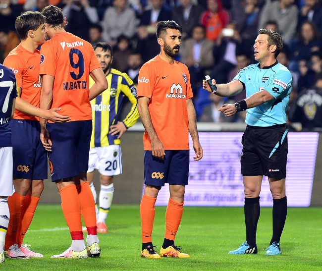 Pereira ile birlikte hediye ettiler 5