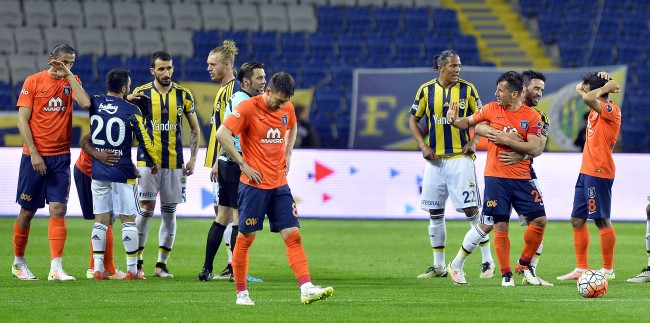 Pereira ile birlikte hediye ettiler 7