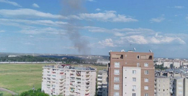 Diyarbakır'da polis aracına bombalı saldırı 7