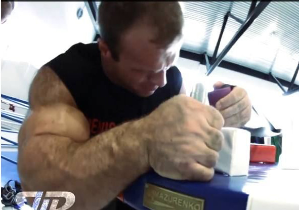 Ona kemikkıran diyorlar 11