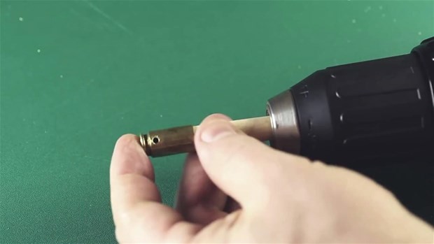 Tabanca mermisinden yaptığına inanamayacaksınız! 10