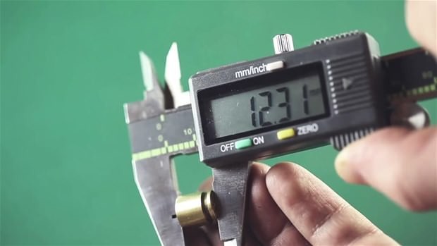 Tabanca mermisinden yaptığına inanamayacaksınız! 23