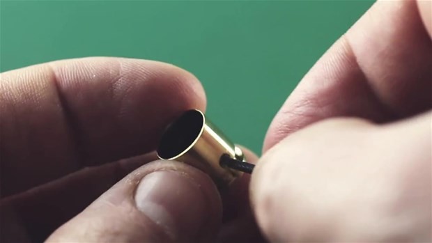 Tabanca mermisinden yaptığına inanamayacaksınız! 37