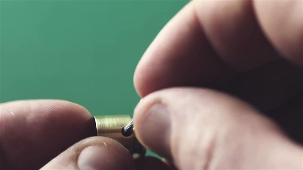 Tabanca mermisinden yaptığına inanamayacaksınız! 38