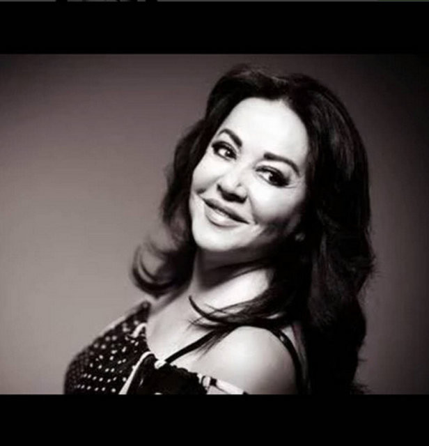 Ünlülerden Oya Aydoğan paylaşımları 24