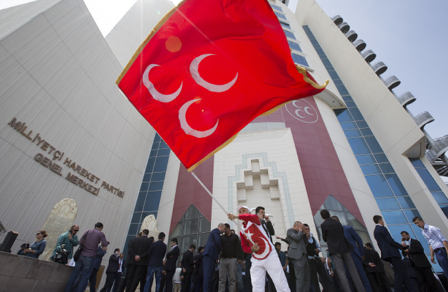 MHP'de miting gibi kurultay toplantısı 41