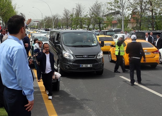 MHP'de miting gibi kurultay toplantısı 7