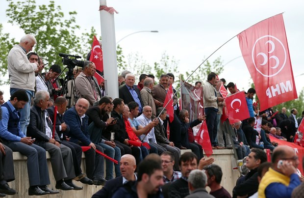 MHP'de miting gibi kurultay toplantısı 9