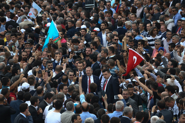 MHP'de miting gibi kurultay toplantısı 35