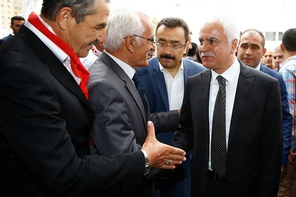 MHP'de miting gibi kurultay toplantısı 25