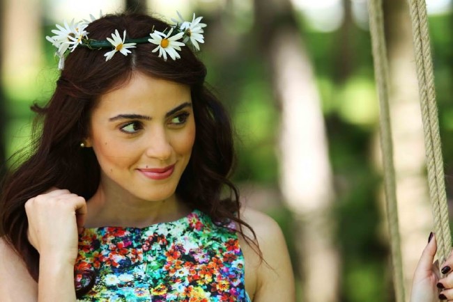 'Ulan İstanbul' dizisinin oyuncuları evlendi 14