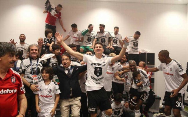 Şenol Güneş tarih yazdı 5