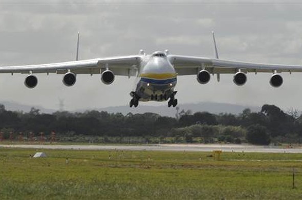 Dev uçağa akın ettiler 17