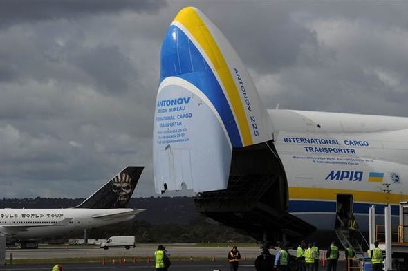 Dev uçağa akın ettiler 7