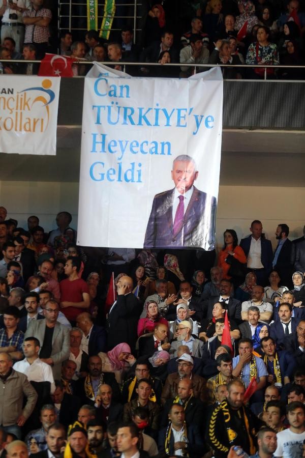 AK Parti kongresinden ilk kareler 30