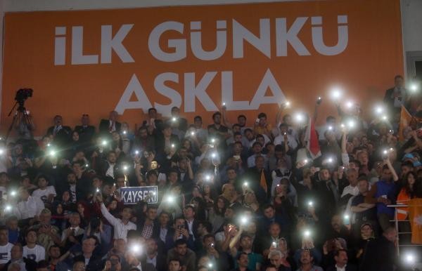 AK Parti kongresinden ilk kareler 19