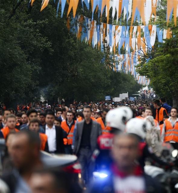 AK Parti kongresinden ilk kareler 9