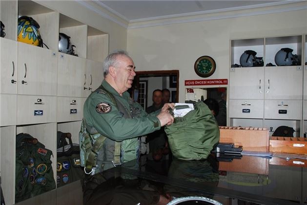 Orgeneral PKK'yı vurdu! 4