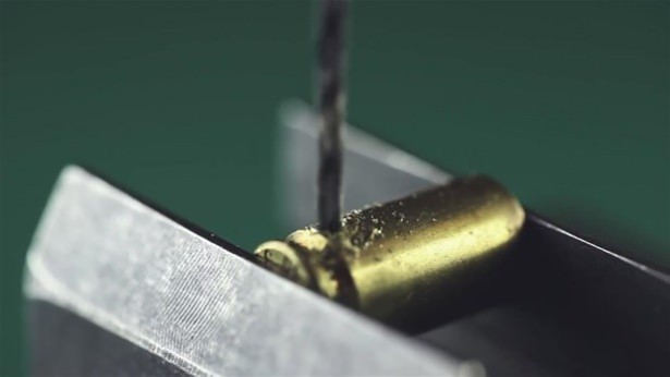 40 kalibre tabanca mermisinden bakın ne yaptı 3