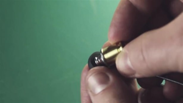 40 kalibre tabanca mermisinden bakın ne yaptı 34