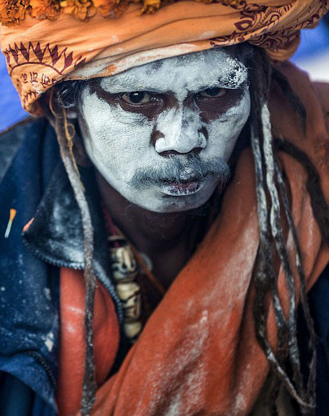 Aghori Babalar ölülerini yiyor 1