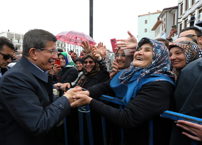 Davutoğlu’nun başbakanlıktaki 21 ayı 17