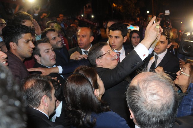 Davutoğlu’nun başbakanlıktaki 21 ayı 24