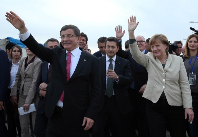 Davutoğlu’nun başbakanlıktaki 21 ayı 25