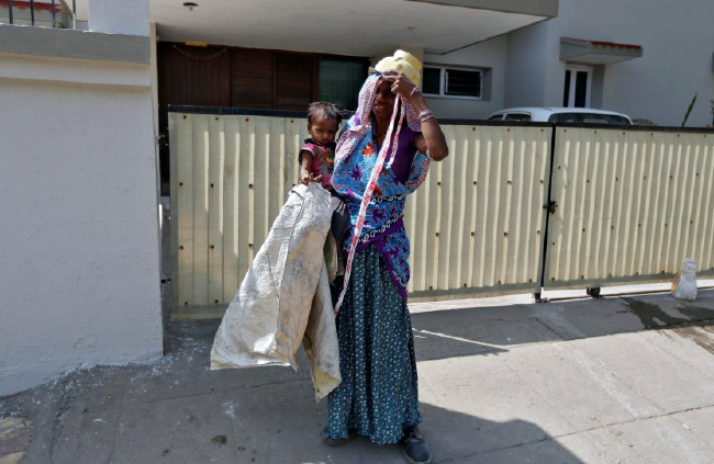 Hindistanlı kadın inşaat işçileri 7