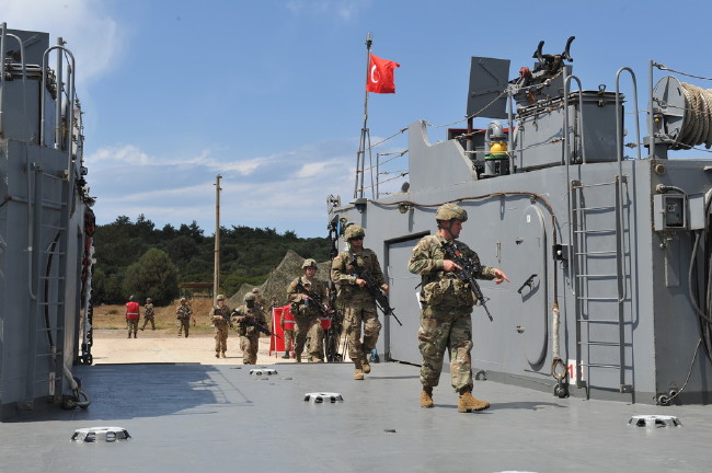 Efes 2016 çıkarma tatbikatı 13