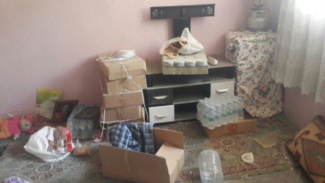 Teröristler evleri ateşe veriyor 6