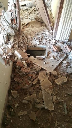 Teröristler evleri ateşe veriyor 10