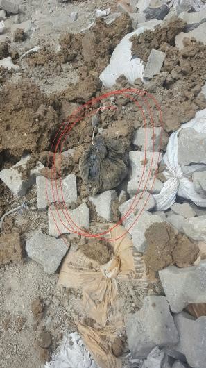 Teröristler evleri ateşe veriyor 12