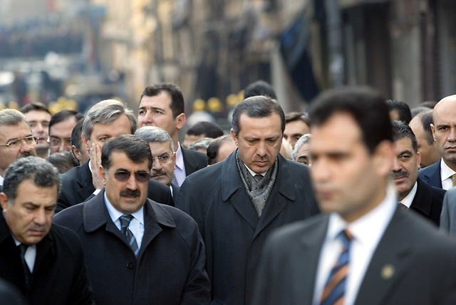 Arşivden çıkan siyaset 44