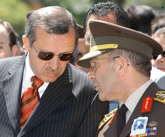 Arşivden çıkan siyaset 51