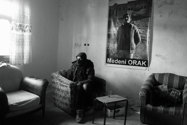 Amerikalı muhabir Sur'a girdi 11