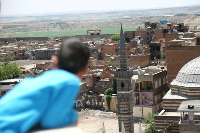 Amerikalı muhabir Sur'a girdi 12