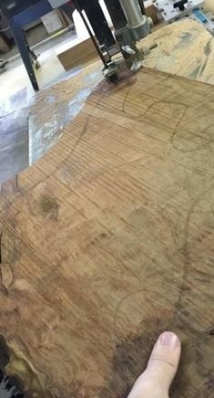 Tahta parçasından gitar yaptı 2