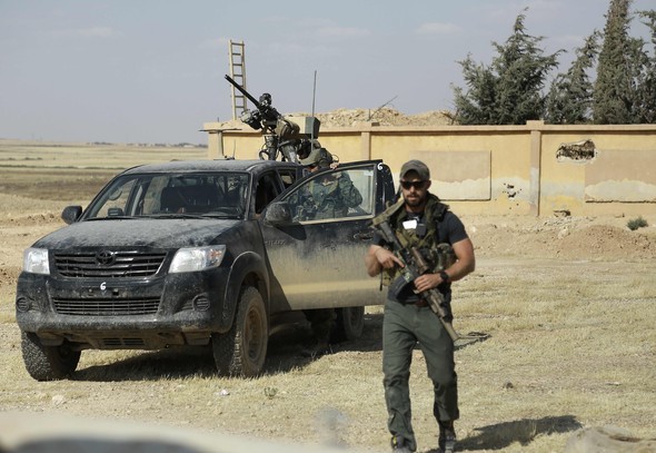 ABD askerlerinin üniformasındaki 'YPG' detayı 11