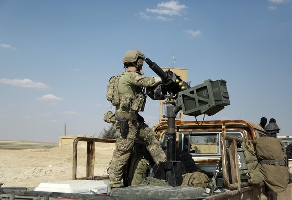 ABD askerlerinin üniformasındaki 'YPG' detayı 15