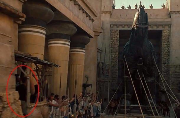 Efsane filmlerin efsane hataları 12