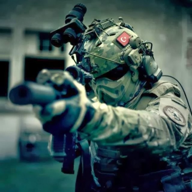 Terörle mücadele eden kahramanların hikayeleri 9