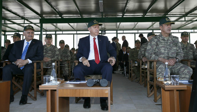 TSK'dan gövde gösterisi 52