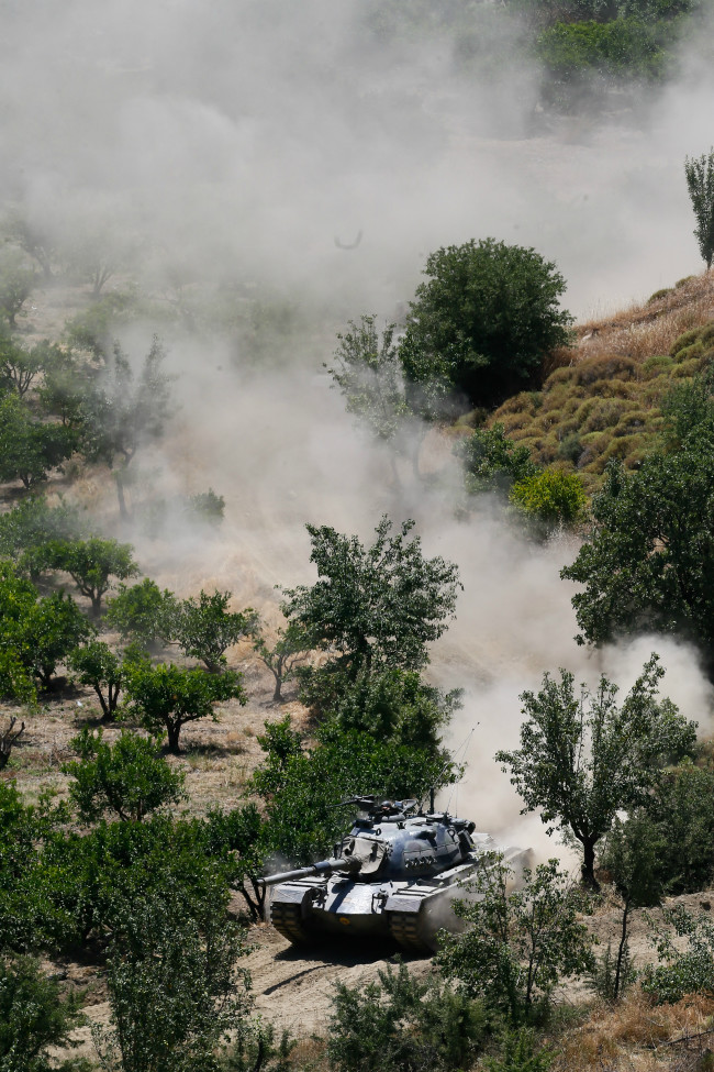 TSK'dan gövde gösterisi 32