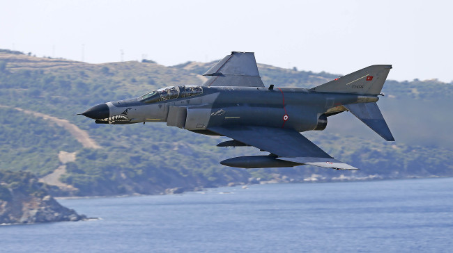 TSK'dan gövde gösterisi 63