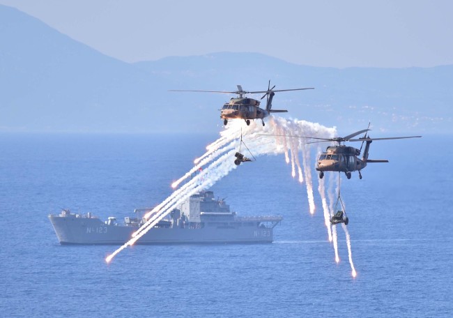 TSK'dan gövde gösterisi 46