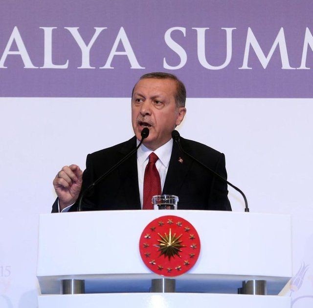 Liderlerin beden dilleri bize ne anlatıyor? 11