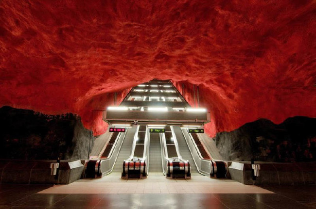 Stockholm metrosu müze gibi 12