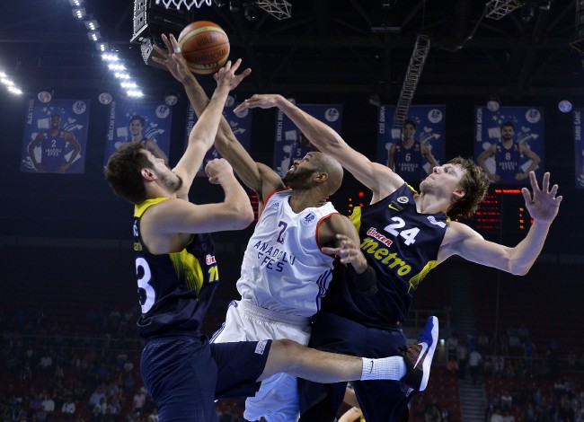 Spor Toto Basketbol Ligi final serisi muhteşem maçla başladı 12