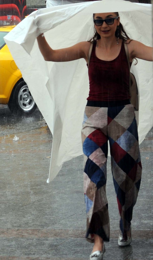 Yağmur hayatı felç etti 10